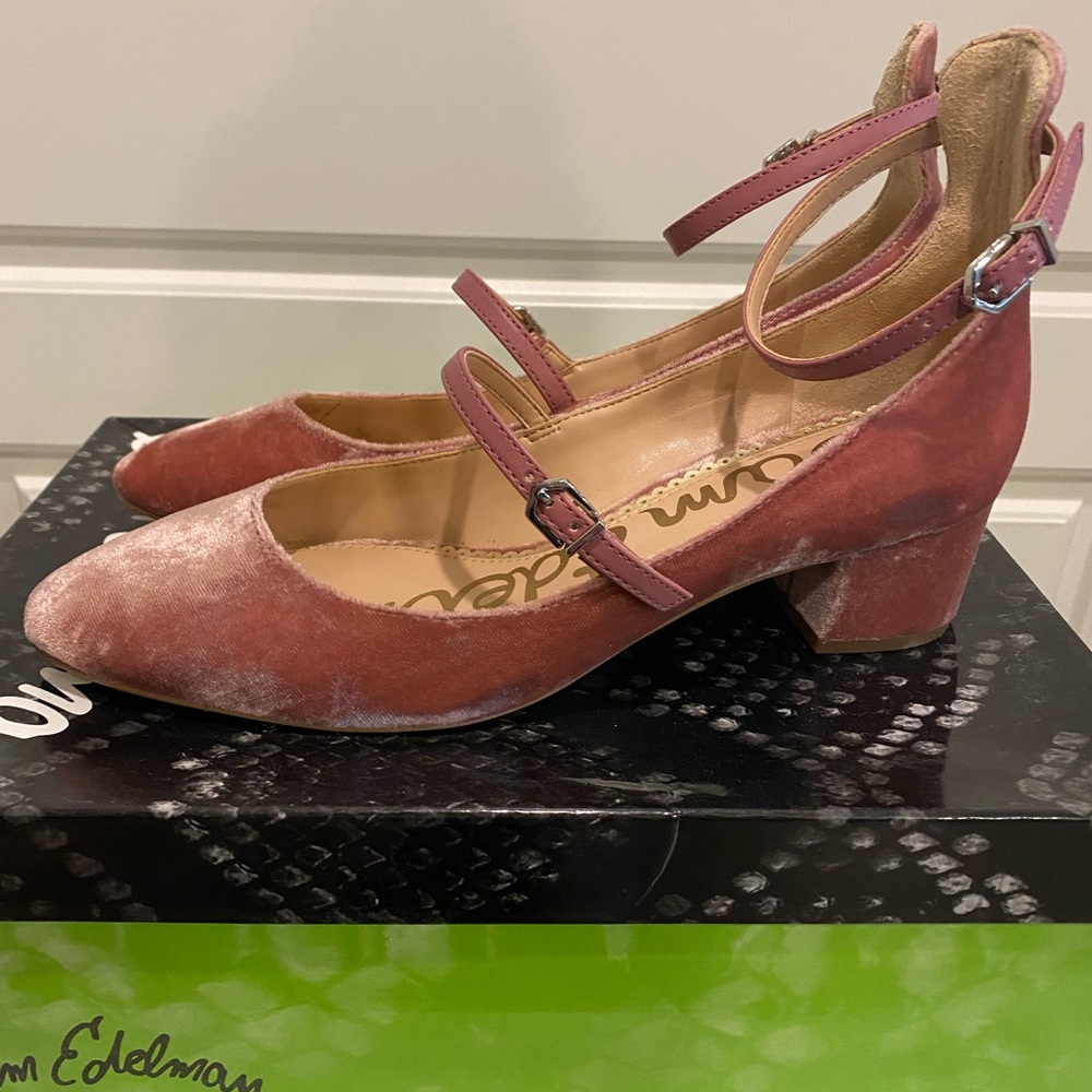 BLUSH VELVET SAM EDELMAN MARY JANES • WORN ONCE • PERFECT CONDITION • BOX INCLUD